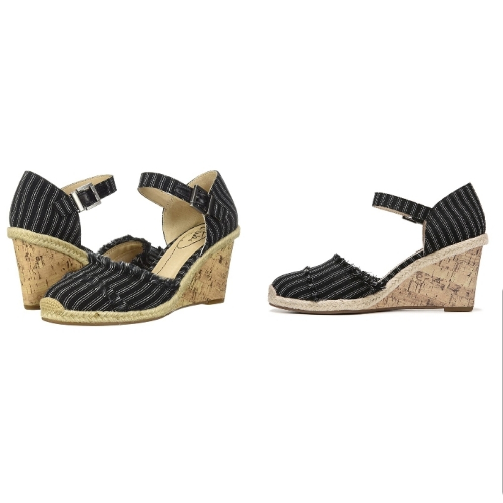 LIFE STRIDE Leena Wedges Size 9.5 Brand New